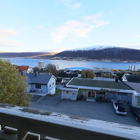 View, Good Location, 1 Bed Tromsø