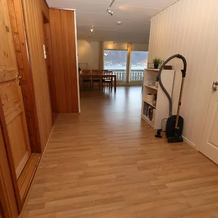 View, Good Location, 1 Bed