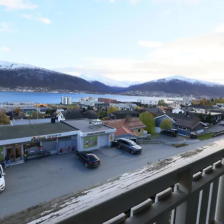 View, Good Location, 1 Bed Rum i privatbostad *